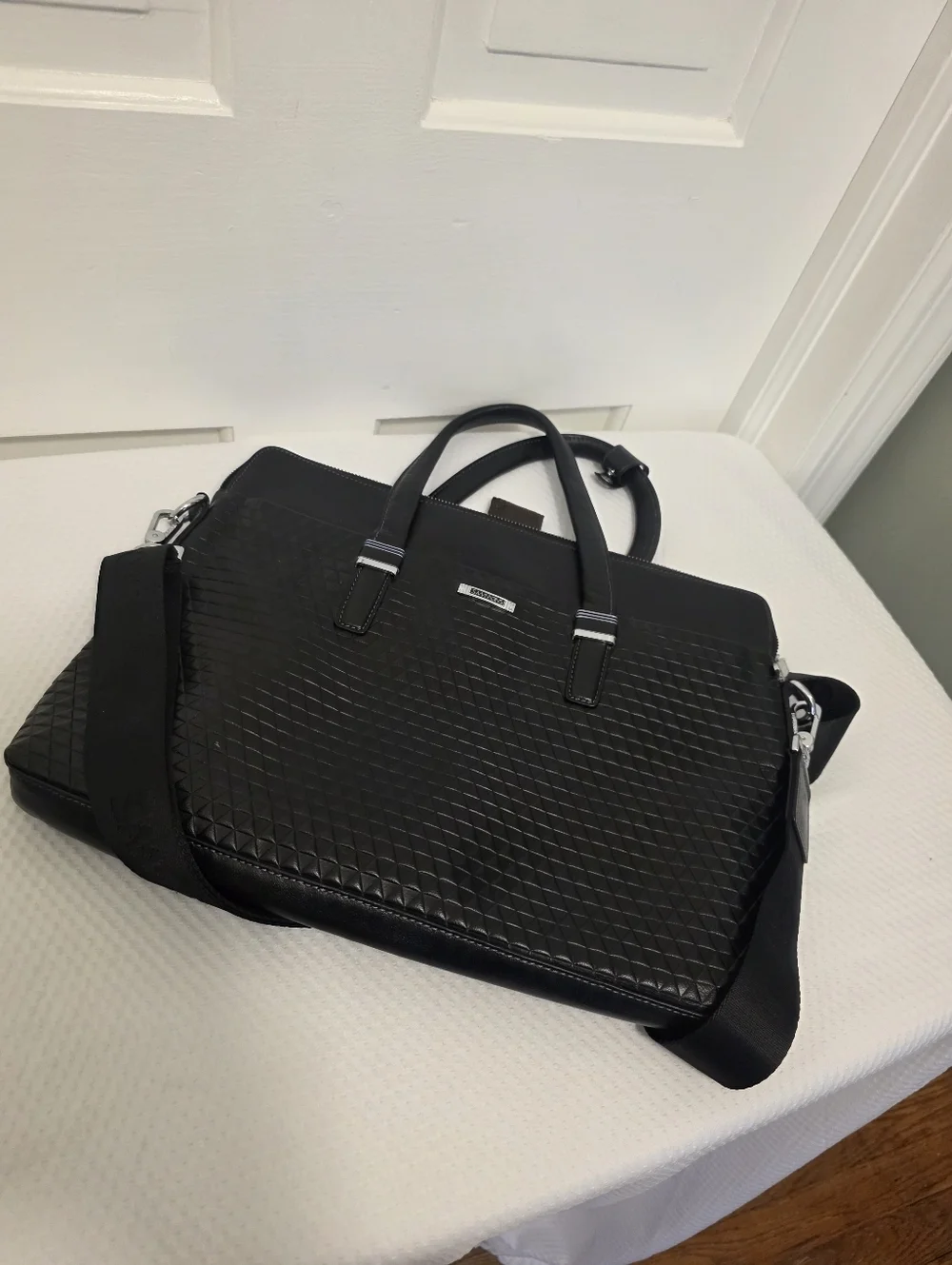 Sammons Black Quilted Professional Laptop Bag with Shoulder Strap